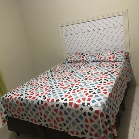 Apartmentswestvillage 2Bedroom Монтего Бей Екстериор снимка